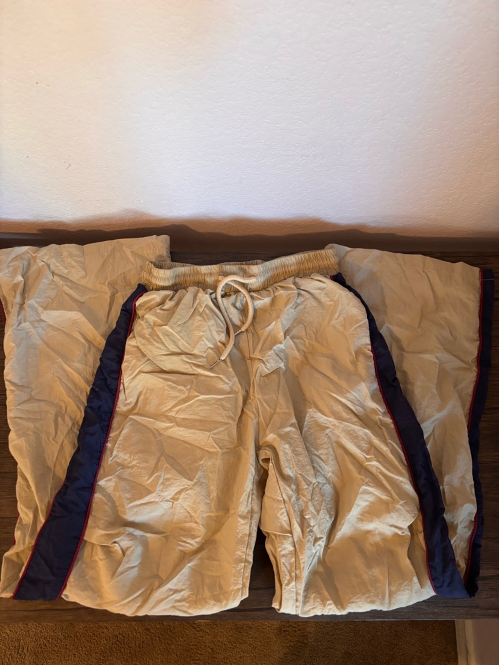 Pants bundle size small - Picture 3 of 5